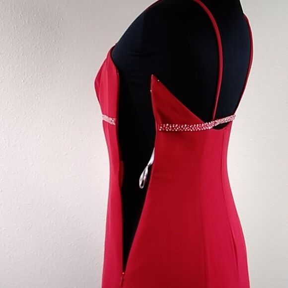 B2 WOMEN DRESS SIZE 4 CHRISTMAS RED COLOR - Picture 7 of 8